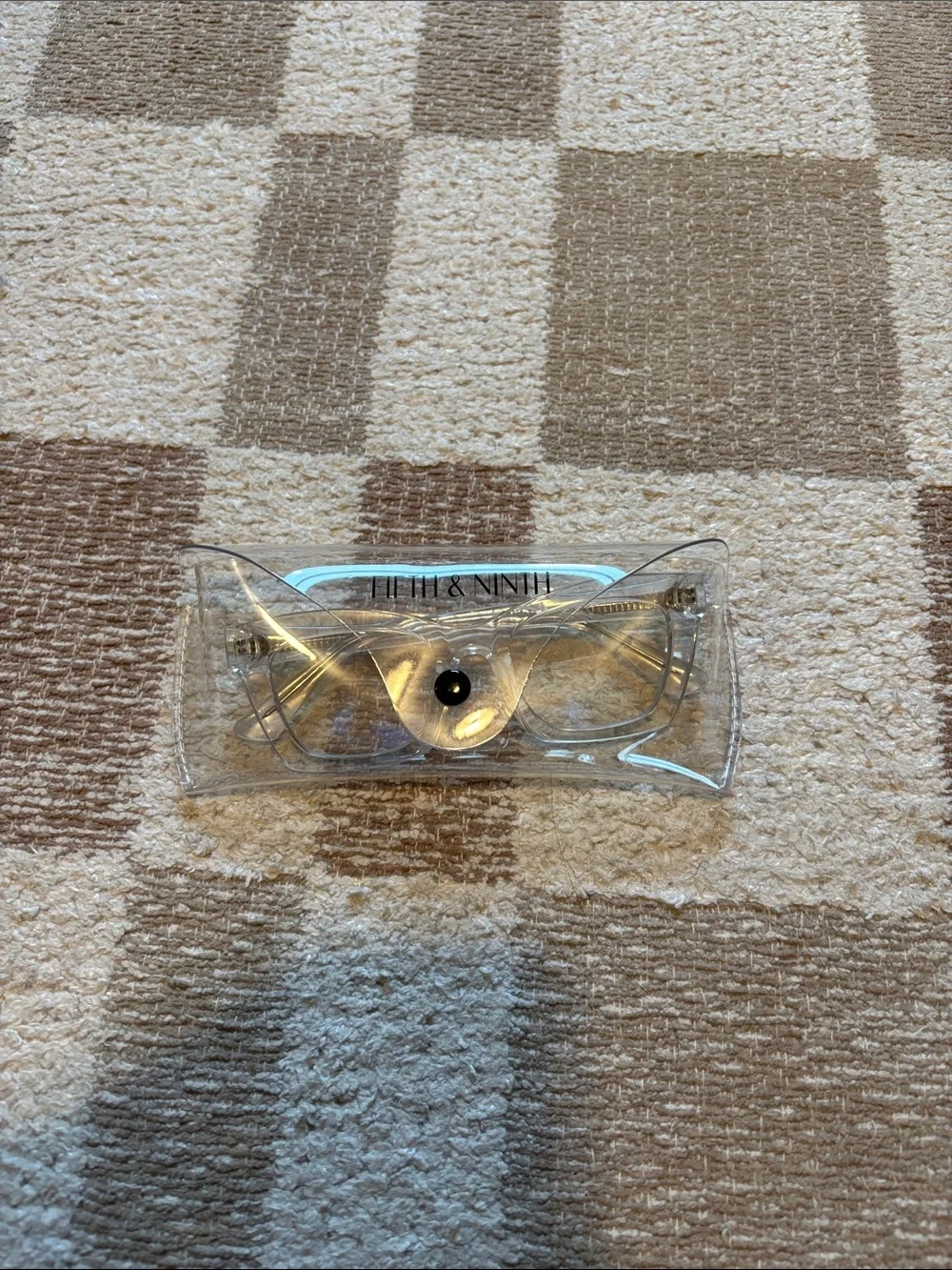 Blue light glasses and transparent case